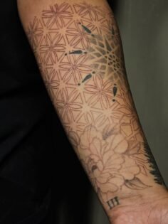 Started on the geometric half sleeve today! 
8 hours straight of just outlining….