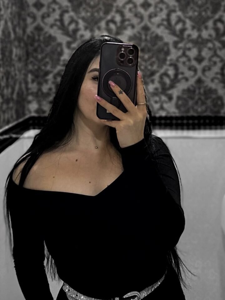 • tired 

.
.
.
.
.
#tattoo #ladyinblack #tattoedgirl #witch…