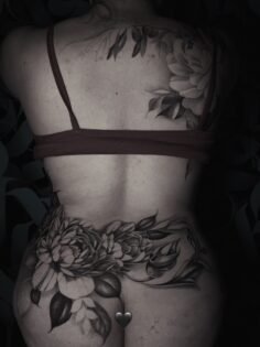 •  bookghostlinej@gmail.com • 

90% healed (Top shoulder not done by me)
.
.
.
….