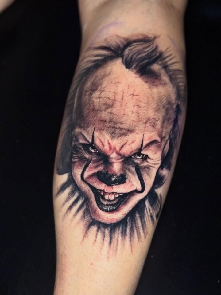 Le tatué el eso 

#tattoo #blackwork #tattootraditional #tattooart #tattooartist…