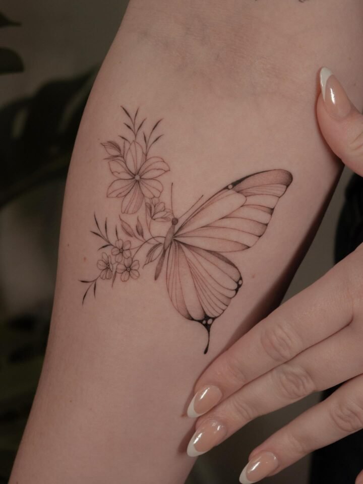 Butterfly  
#tattoo #buyerflytattoo #finelinefloral #tattooideias #delicatetatto…
