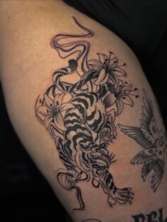 I think this might be my new favorite! This style though! #tattoo #traditionalta…