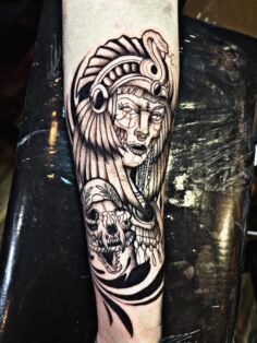 Nuevo tattoo

Modelo: @ekornix_krowll , gracias por la confianza bro 

#tattoo #…