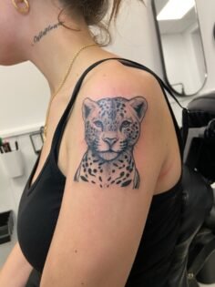 3 rue niépce , 75014 Paris athenatattoo75@gmail.com #tattoo #leopard #man #girl …