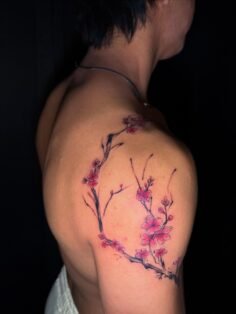 Qué tal amigos les comparto este bonito tatuaje diseño personalizado de rama de …