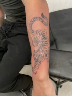 3 rue niépce , 75014 Paris athenatattoo75@gmail.com #tattoo #ftiger #man #girl #…