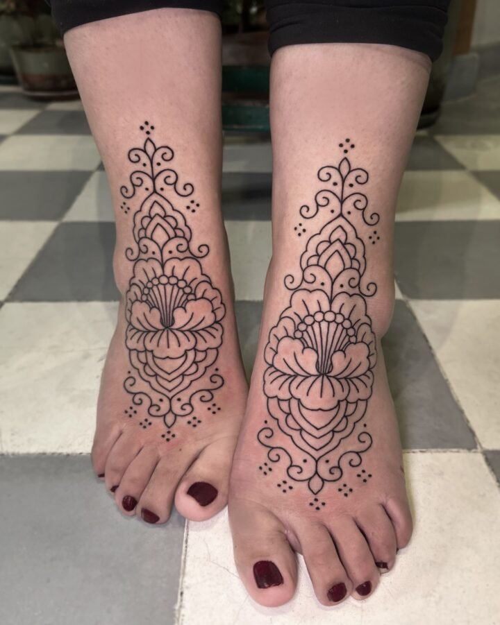 Ornamentos para Ekaterina. 
Siempre me hace mucha ilusión volver a tatuar en mi …