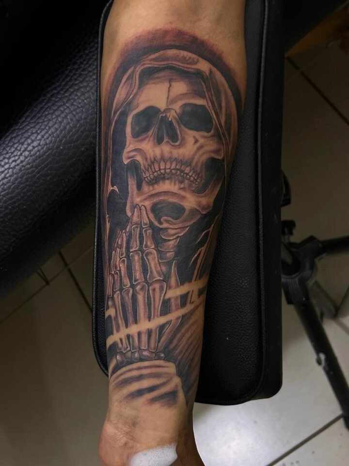 Art:China GR
#tattoo #santa…