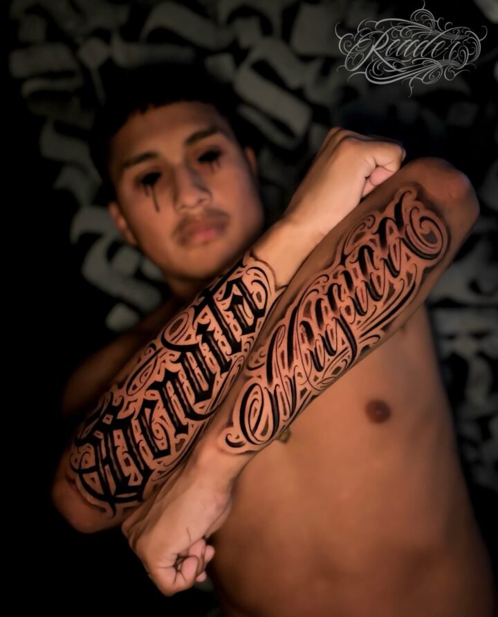 Bendita música 

Dudas y cotizaciones por dm raza letras para mi perrito @dlg_pr…